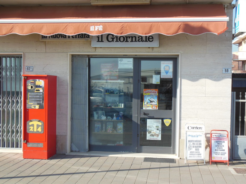 Porto Garibaldi - Lidi Ferraresi - shop for sale directly on the seafront - investment