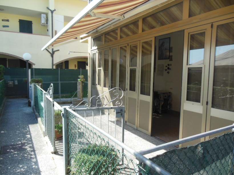Affare  !!!! Lidi di Comacchio - Porto Garibaldi Zum Verkauf Dreizimmervilla nur 50 Meter vom Meer entfernt 